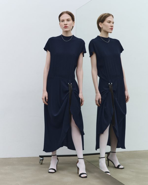FLUID DRESS WITH TIE DETAIL Im Angebot – Bild 2